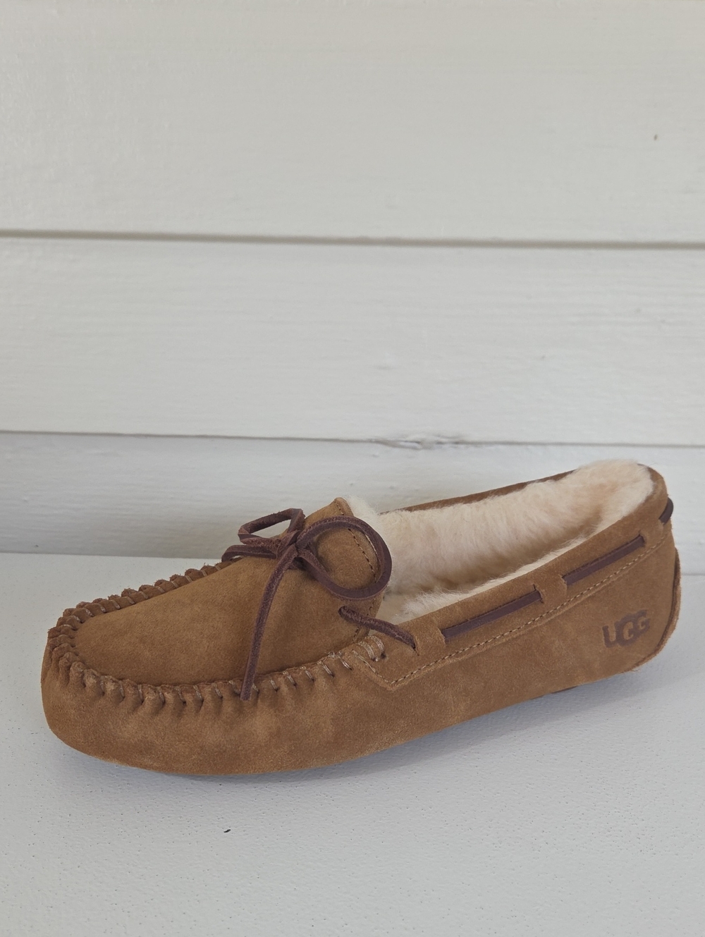 UGG Dakota Womens Chestnut Brown Suede Slipper Loafer Size 5